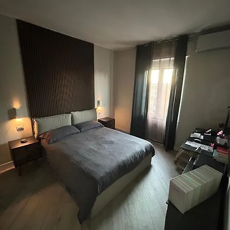Chez Antoine Homestay Milan